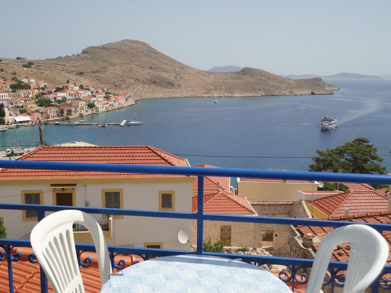 Villa Yorgos Chalki Town Dış mekan fotoğraf