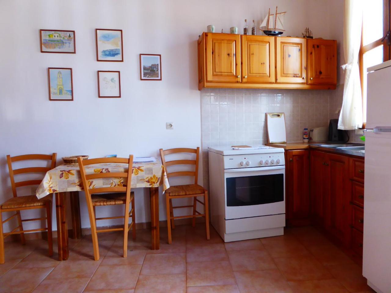 Villa Yorgos Chalki Town Dış mekan fotoğraf