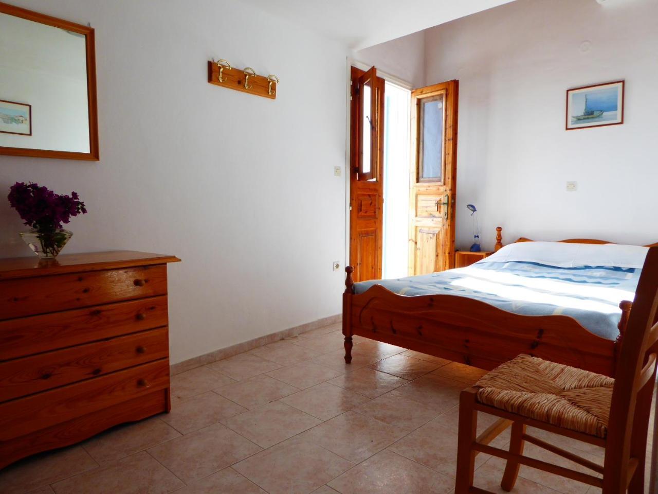 Villa Yorgos Chalki Town Dış mekan fotoğraf