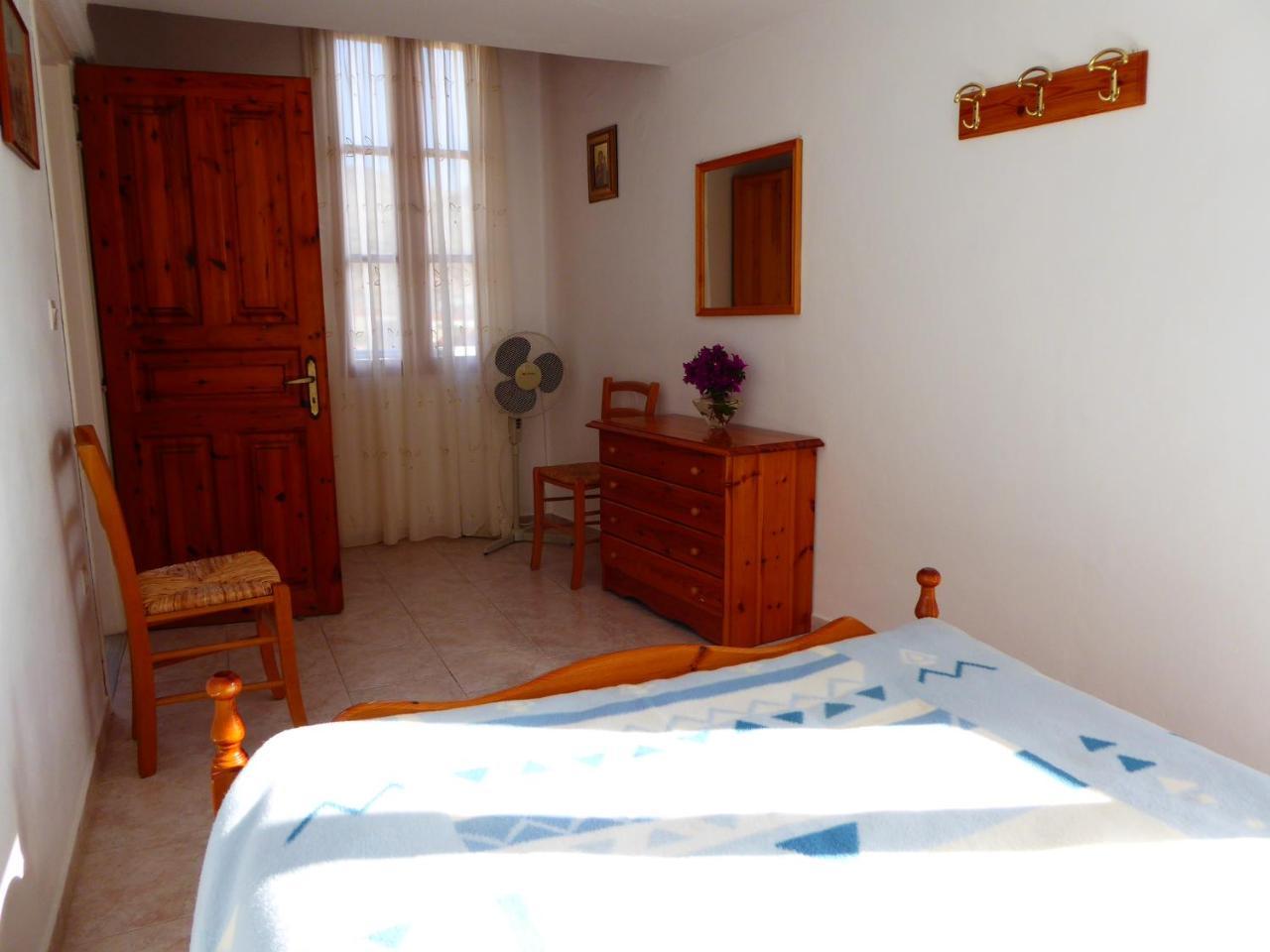 Villa Yorgos Chalki Town Dış mekan fotoğraf